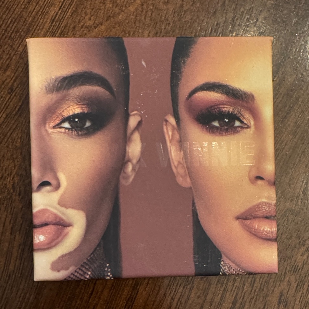 KKW X Winnie highlighter duo
